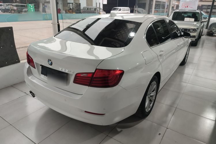 Used BMW 5 Series 2014 520Li Elegant Model
