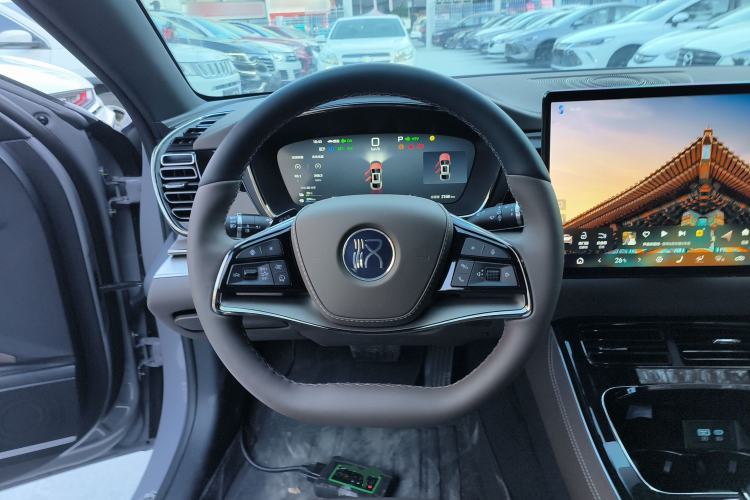 Used BYD Han 2025 DM-i Smart Drive 125KM Elite Model
