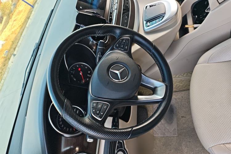 Used Mercedes-Benz V-Class 2020 V 260 Avantgarde Edition