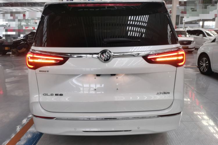 Used Buick GL8 2022 ES Landtrek 653T Luxury Edition
