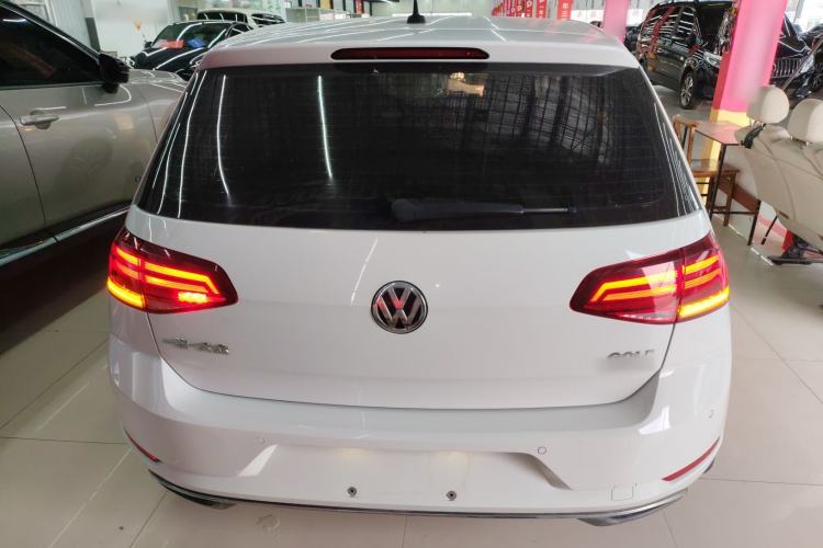 Used Volkswagen Golf 2020 Zhiai Edition 200TSI DSG Comfortable & Ambitious Version
