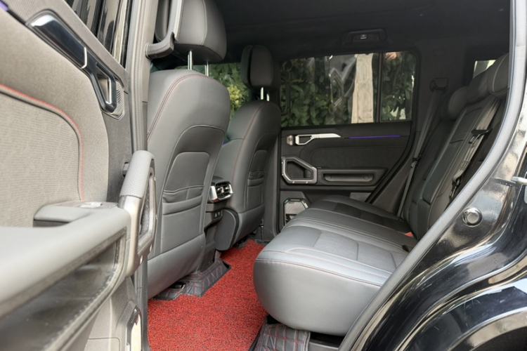 Used JETOUR Traveler 2023 2.0T All-Wheel Drive Conquer PRO
