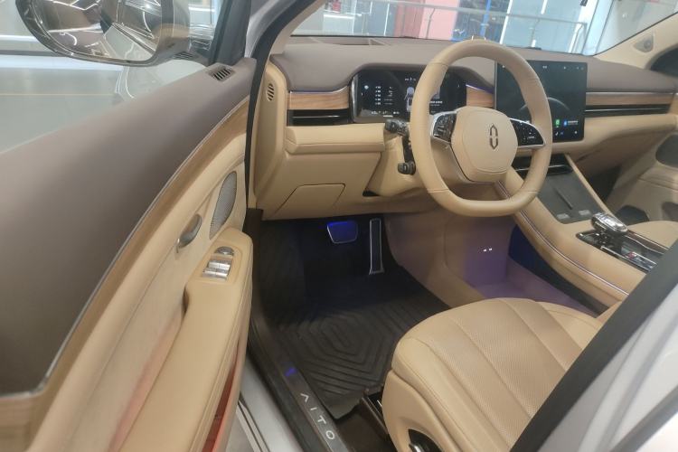 Used Hima AITO M7 2024 1.5T Intelligent Drive 4x4 Max Edition 6 Seats
