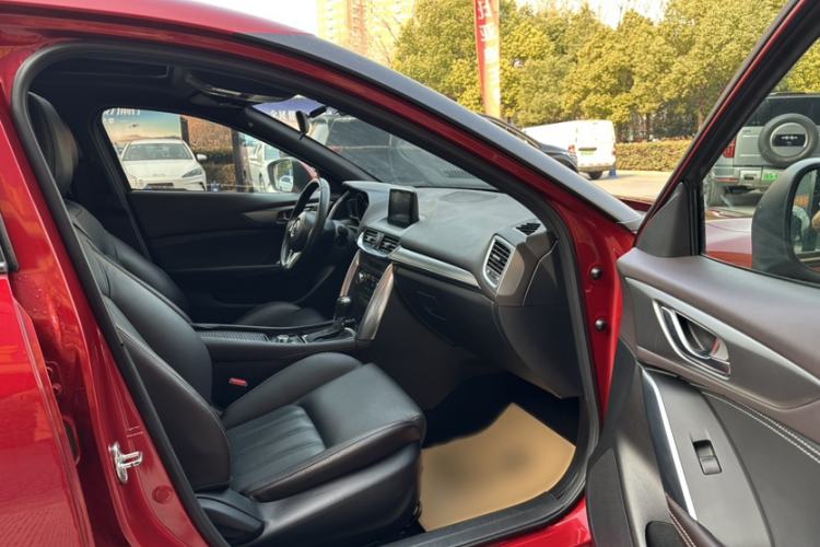 Used Mazda CX-4 2016 2.0L Automatic 2WD Blue Sky Luxury Edition
