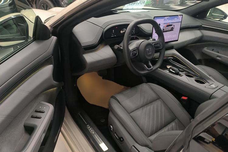 Used Zeekr 001 2025 YOU Edition 100 kWh All-Wheel Drive
