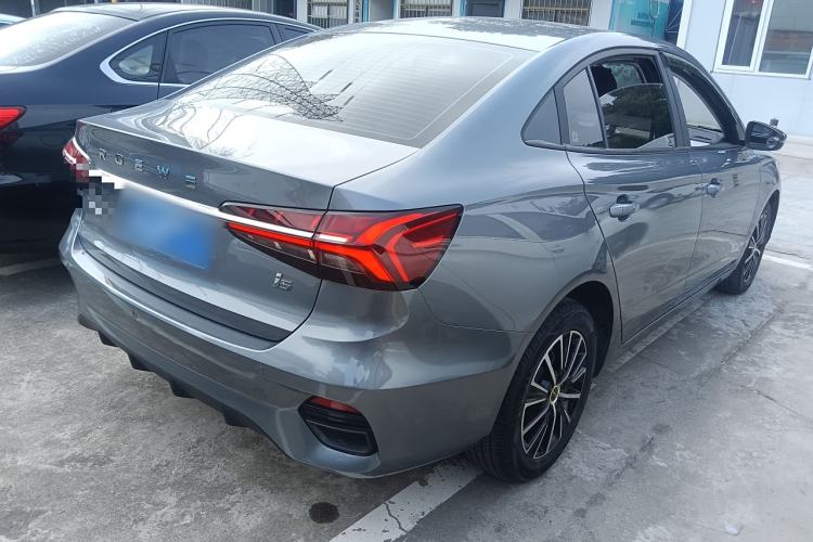 Used Roewe i5 2021 1.5L CVT Platinum Edition
