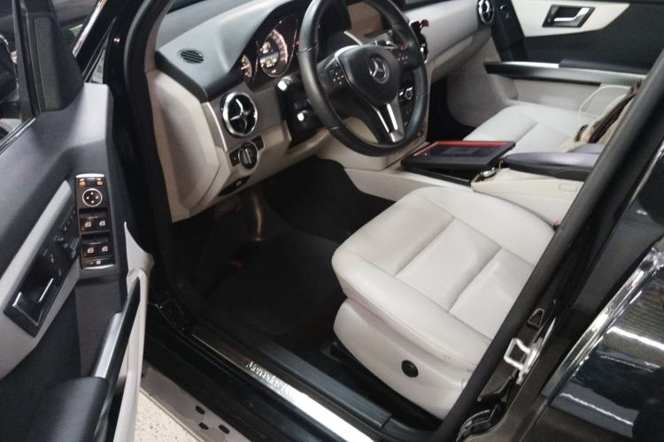 Used Mercedes-Benz GLK-Class 2014 GLK 260 4MATIC Dynamic Model