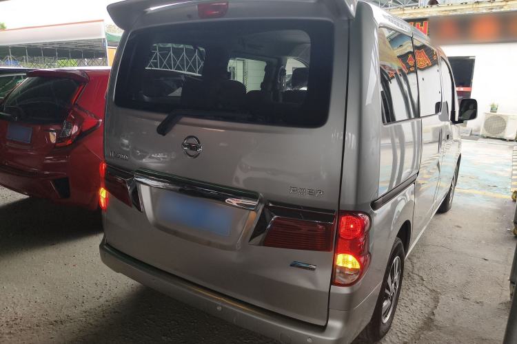 Used Nissan NV200 2016 Revised Version 1.6L CVT Luxury Edition
