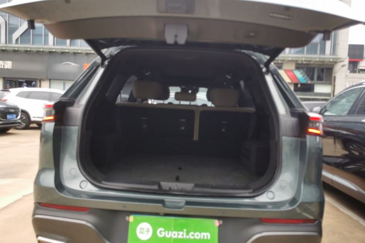 Used Chery Tiggo 8 PLUS 2025 290TGDI DCT Prestige 5-Seater
