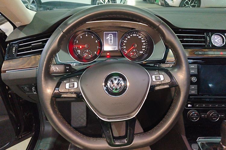 Used Volkswagen Magotan 2019 330TSI DSG Luxury Version China VI Standard
