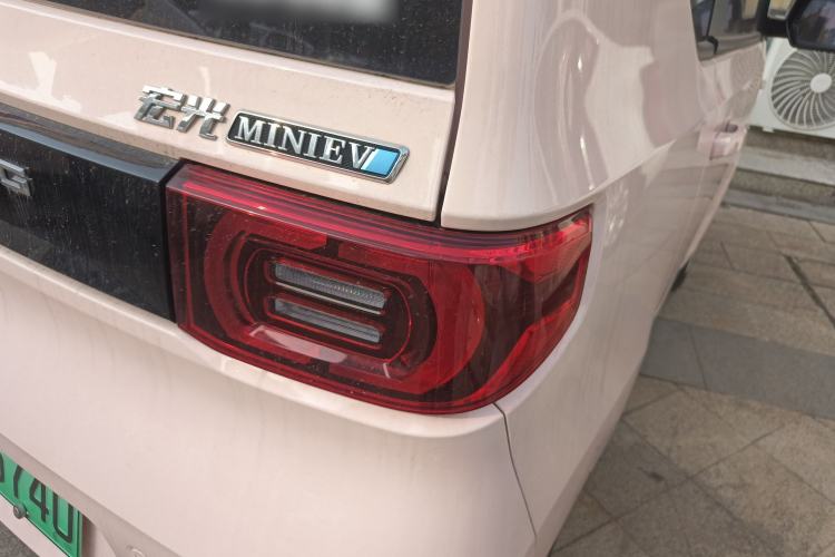 Used Wuling Hongguang MINIEV 2021 Macaron Fashion Edition Lithium-Ion Battery