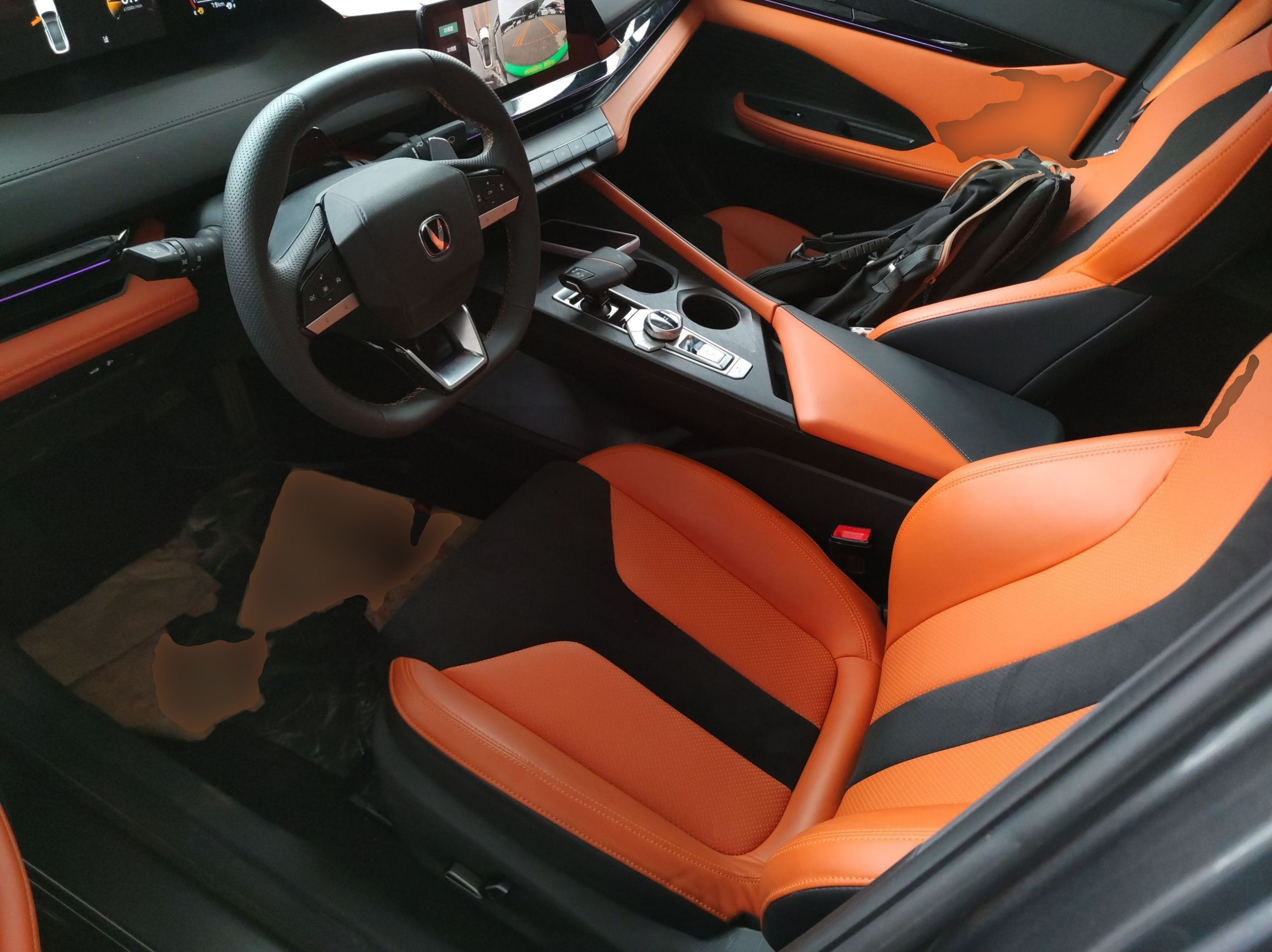 المقاعد الأمامية داخل السيارة