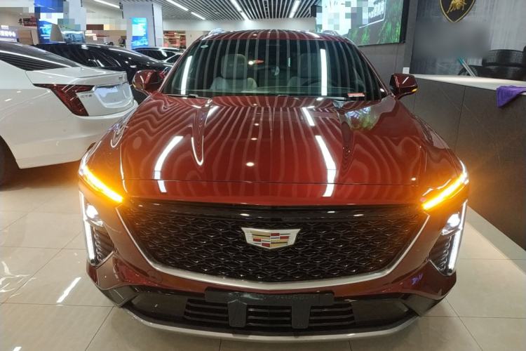 Used Cadillac GT4 2023 25T Luxury Model
