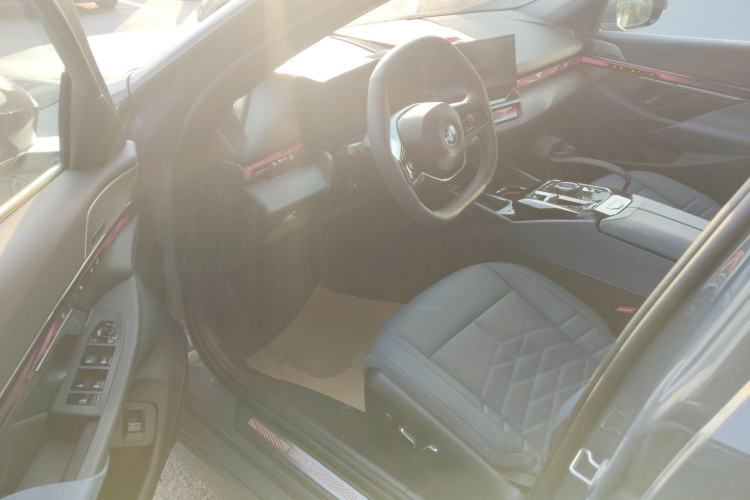 Used BMW i5 2024 eDrive 35L Prestige Luxury Package
