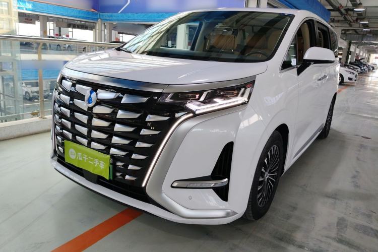 Used Denza D9 2024 DM-i 980 Four-Wheel Drive Flagship Model