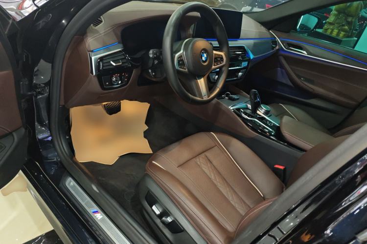 Used BMW 5 Series 2021 530Li Leading Model M Sport Package
