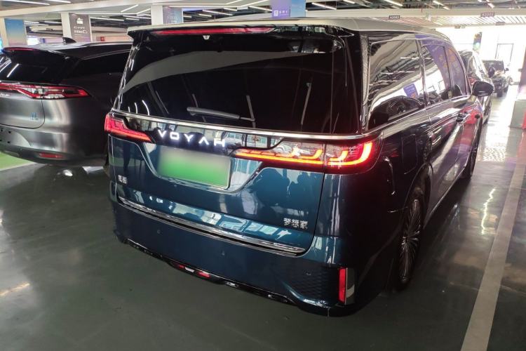 Used VOYAH Dream 2025 PHEV Four-Wheel-Drive Flagship Version – Qiankun Edition
