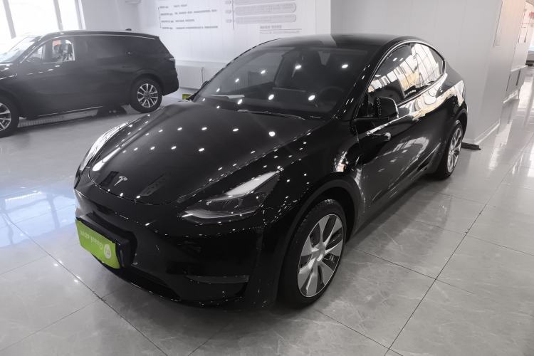 Used Tesla Model Y 2023 Long-Range All-Wheel-Drive Version

