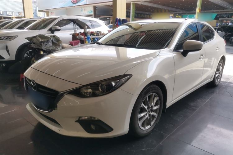 Used Mazda Mazda 3 Axela 2016 Sedan 1.5L Automatic Comfort Model

