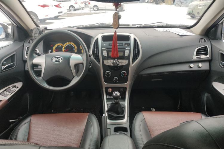 Used BYD F3 2015 Energy-Saving Edition 1.5L Manual Luxury Model