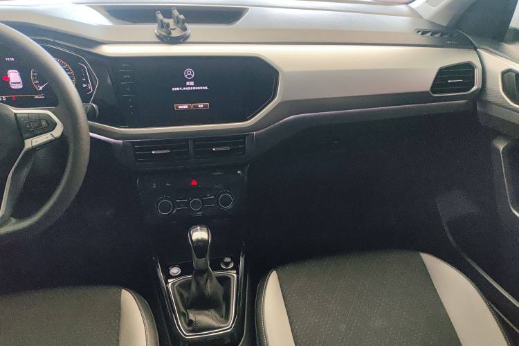 Used Volkswagen Tacqua 2021 200TSI DSG JoyConnect Edition
