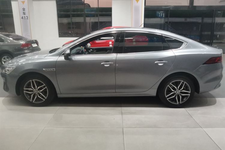 Used BYD Qin PLUS 2021 EV 400KM Luxury Model
