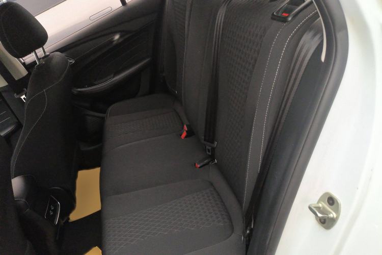 Used Roewe i5 2020 1.5L Manual 4G Connect Luxury Edition
