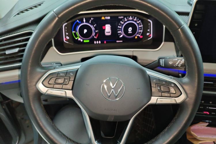 Used Volkswagen Tayron GTE Plug-in Hybrid 2023 280TSI Luxury Plus Advanced Edition