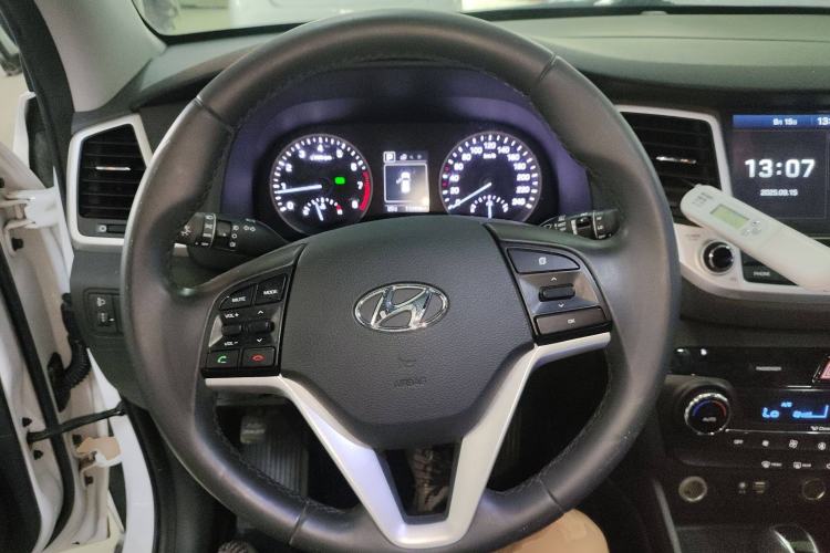 Used Hyundai Tucson 2015 1.6T Dual-Clutch Two-Wheel-Drive Smart Model
