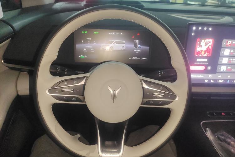 Used VOYAH Dream 2025 PHEV Four-Wheel-Drive Flagship Version – Qiankun Edition