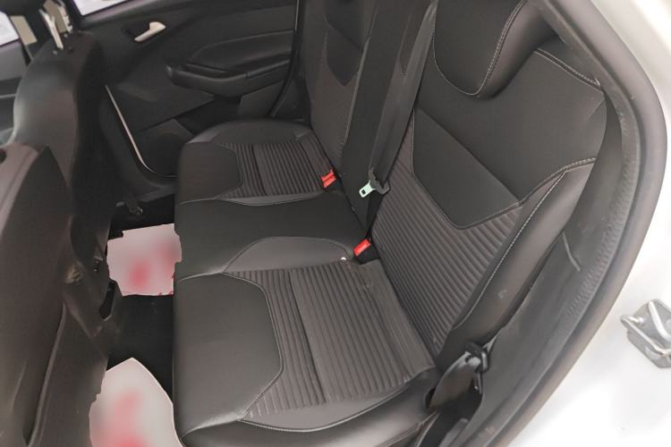 Used Ford Focus 2017 Sedan 1.6L Manual Fashion Edition Smart Drive Version
