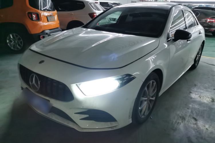 Used Mercedes-Benz A-Class 2022 Revised Version A 200 L Sport Sedan Fashionable Style