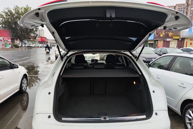 Used Audi Q3 2015 35 TFSI Comfort Model
