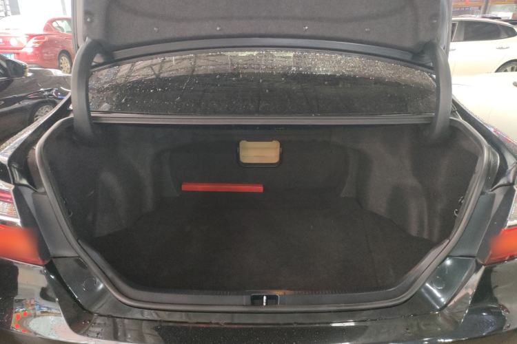 Used Toyota Camry 2016 2.0G 10th Anniversary Leading Edition