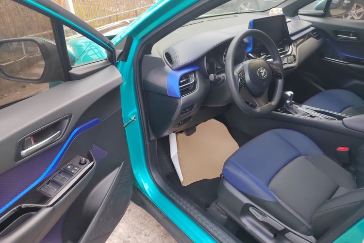 Used Toyota C-HR 2018 2.0L Leading Edition China V-standard
