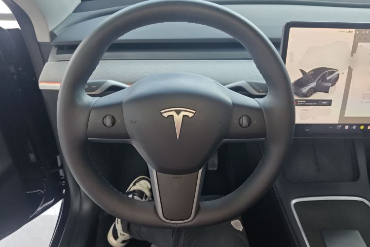 Used Tesla Model Y 2024 Rear-Wheel-Drive Version
