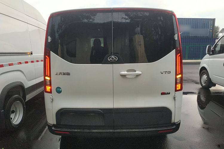 Used SAIC MAXUS Xintu V70 2023 2.0T Elite Edition Automatic Short Wheelbase Low Roof – 5/6 Seats
