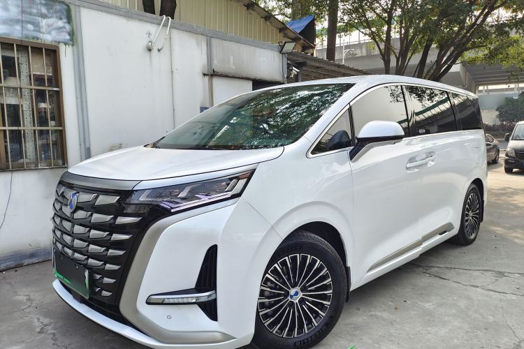 Used Denza D9 2022 DM-i 970 Four-Wheel Drive Prestige Model