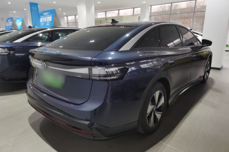 Used Volkswagen ID.7 VIZZION 2024 AIR model
