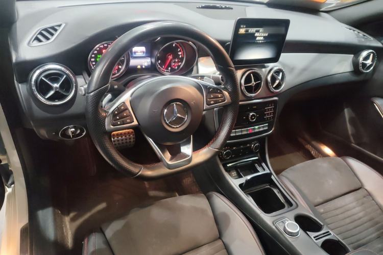 Used Mercedes-Benz CLA 2017 Refreshed CLA 220 4MATIC
