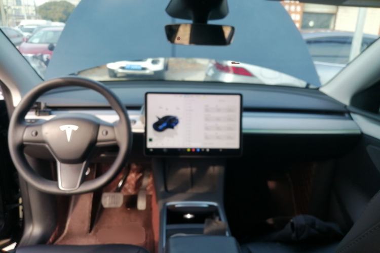 Used Tesla Model Y 2024 Rear-Wheel-Drive Version
