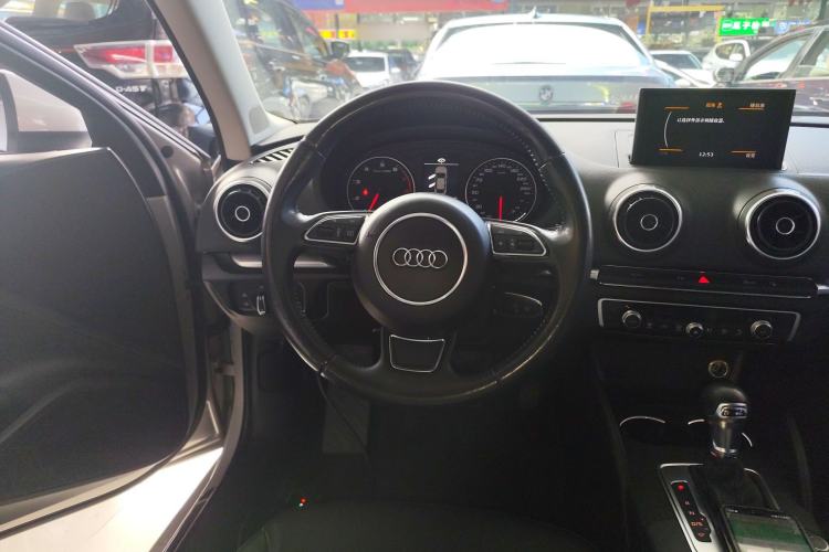 Used Audi A3 2014 Limousine 35 TFSI Automatic Comfort Model
