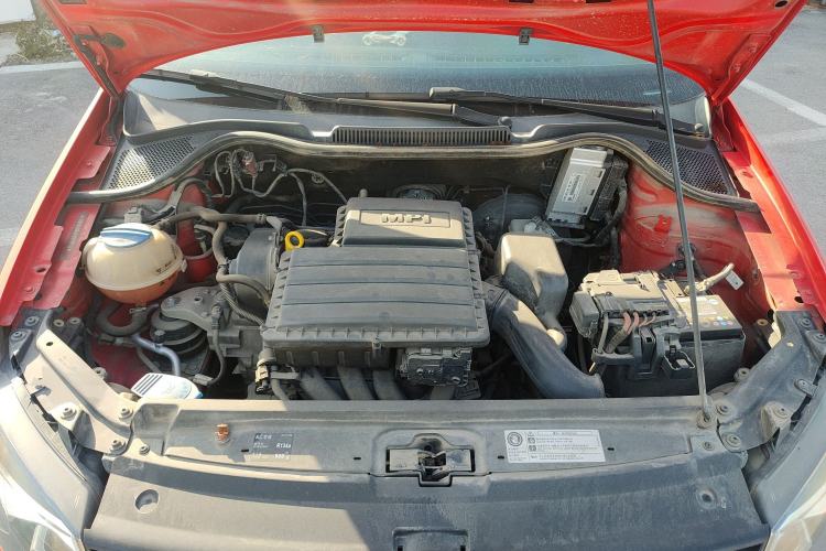 Used Volkswagen Polo 2014 1.4L Manual Fashion Edition
