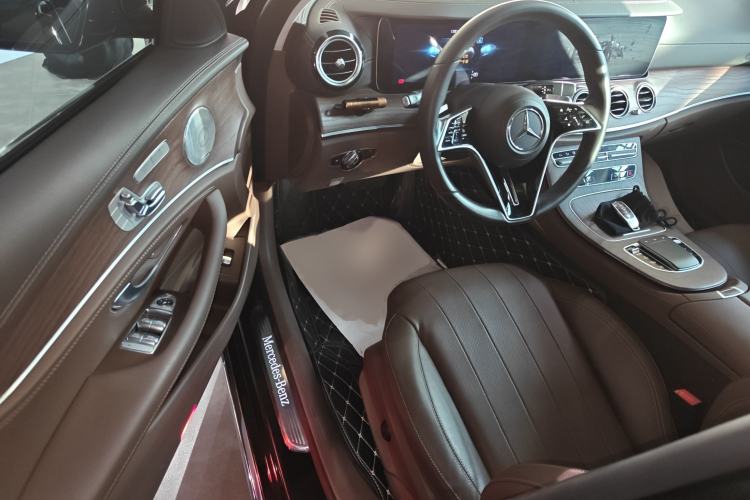 Used Mercedes-Benz E-Class 2021 Restyled E 300 L Luxury Edition
