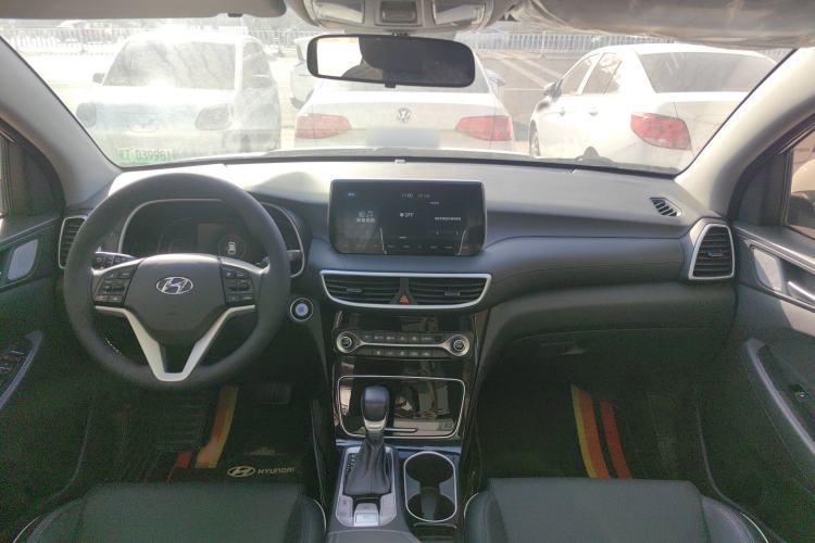 Used Hyundai Tucson 2020 280TGDi Two-Wheel-Drive GLS Fashion Edition China VI Standard
