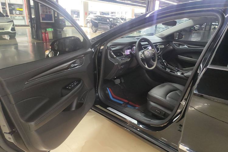 Used Buick LaCrosse 2022 652T Luxury Version
