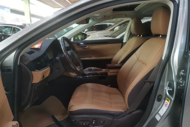 Used Lexus ES 2015 300h Comfort Edition