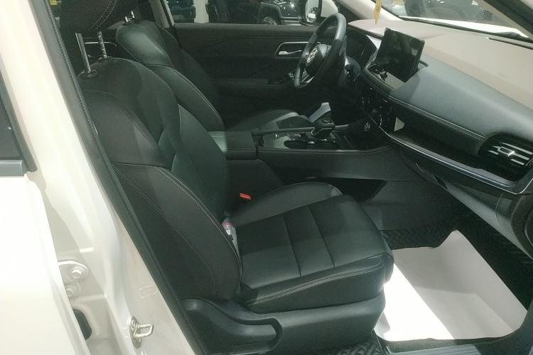 Used Nissan X-Trail 2021 VC-Turbo 300 CVT 2WD Luxury Edition
