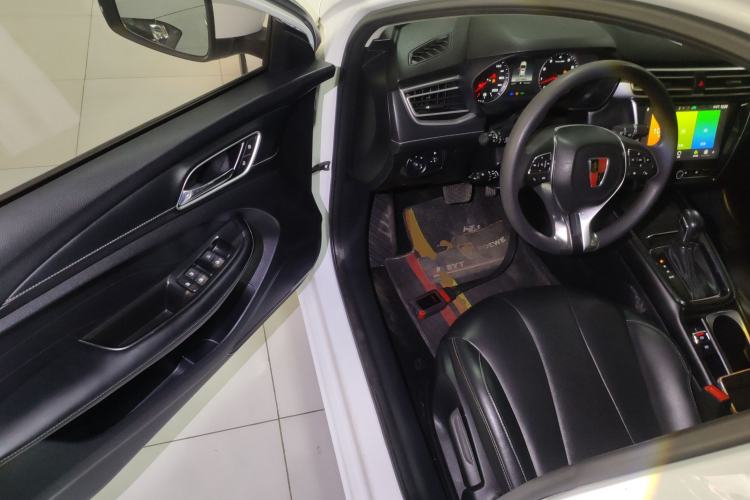 Used Roewe i5 2019 1.5L Automatic 4G Connected Langhao Edition
