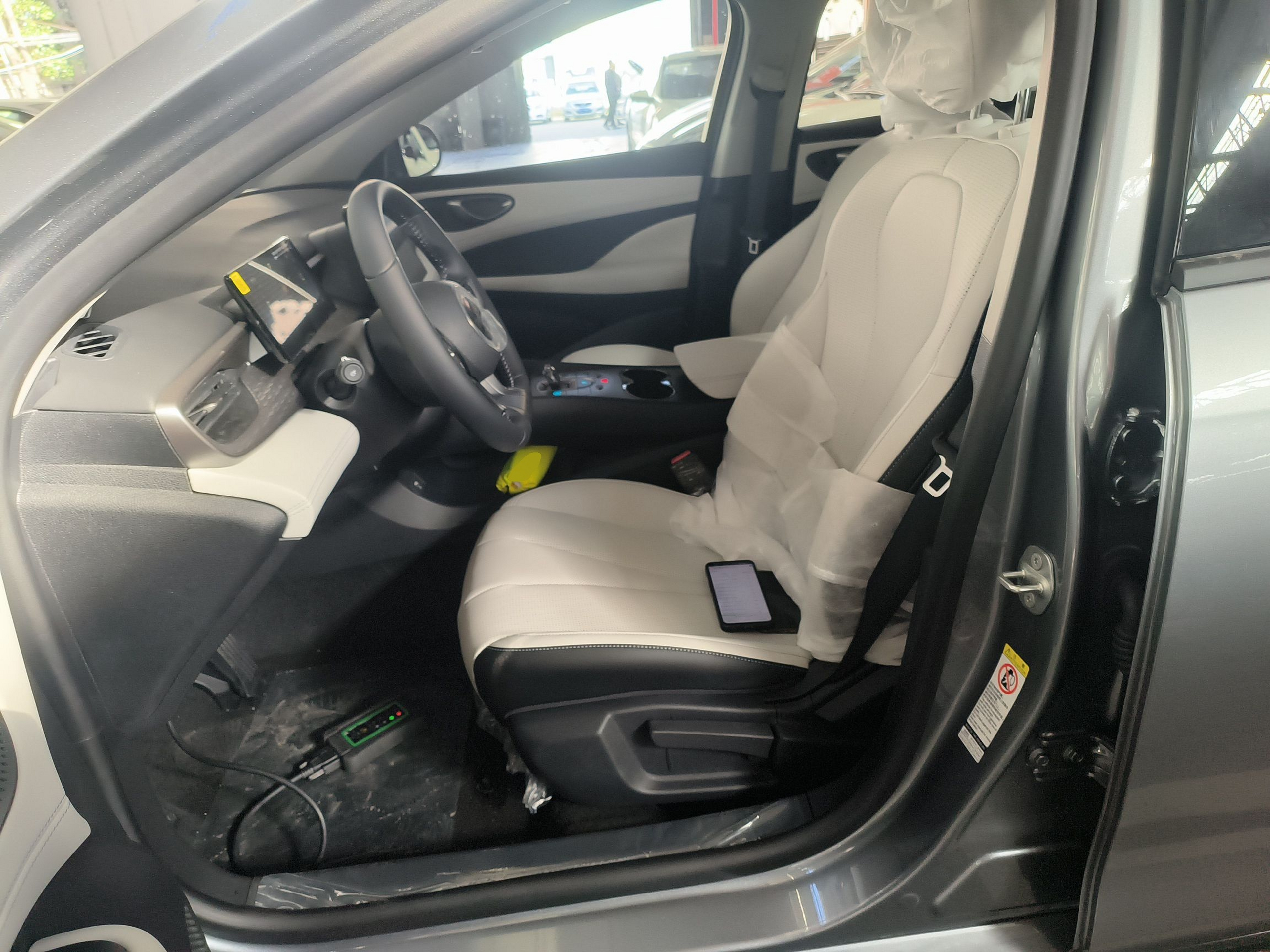 Переднее сиденье в автомобиле